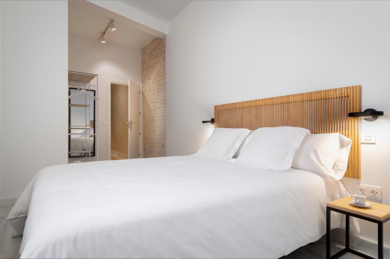 Magno Apartments San Gil - Shared Jacuzzi Seville Exterior photo
